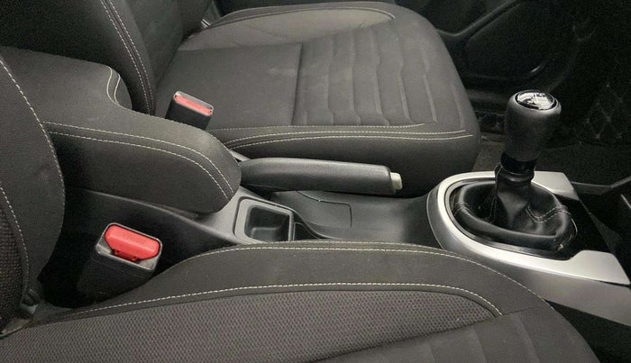 2020 Honda WR-V 1.2L I-VTEC VX MT, Petrol, Manual, 32,671 km, Gear Lever
