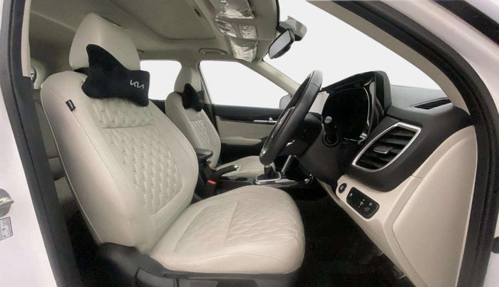 2023 KIA SELTOS HTX PETROL 1.5, Petrol, Manual, 47,419 km, Right Side Front Door Cabin