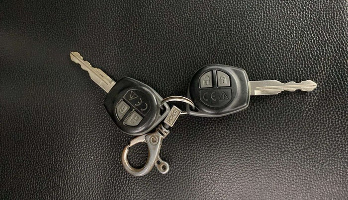 2020 Maruti Swift VXI, Petrol, Manual, 18,223 km, Key Close Up