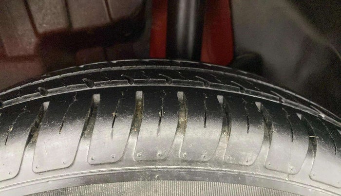 2020 Maruti Swift VXI, Petrol, Manual, 18,223 km, Left Rear Tyre Tread