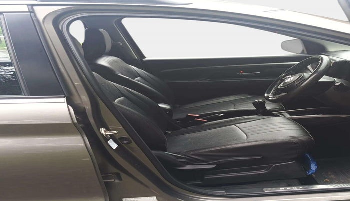 2021 Maruti XL6 ZETA MT, Petrol, Manual, 73,357 km, Right Side Front Door Cabin
