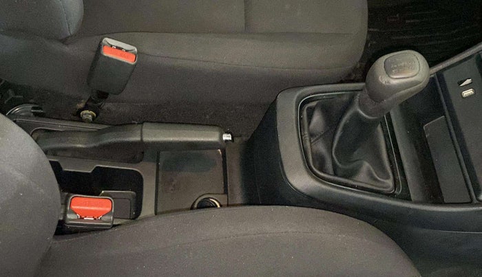 2023 Tata PUNCH PURE MT, Petrol, Manual, 54,410 km, Gear Lever