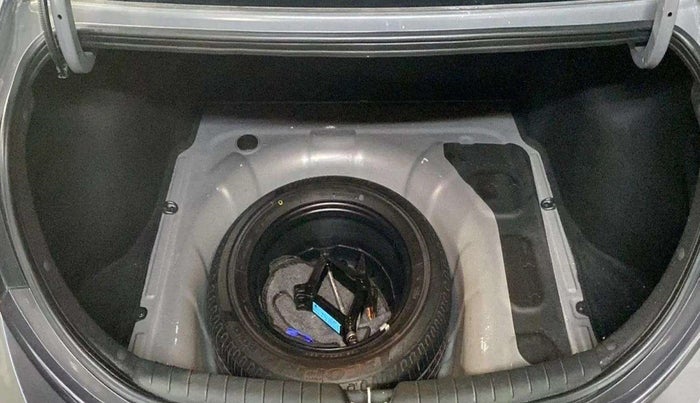 2019 Hyundai Verna 1.6 VTVT SX (O) AT, Petrol, Automatic, 24,804 km, Boot Inside