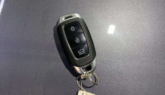 2019 Hyundai Verna 1.6 VTVT SX (O) AT, Petrol, Automatic, 24,804 km, Key Close Up