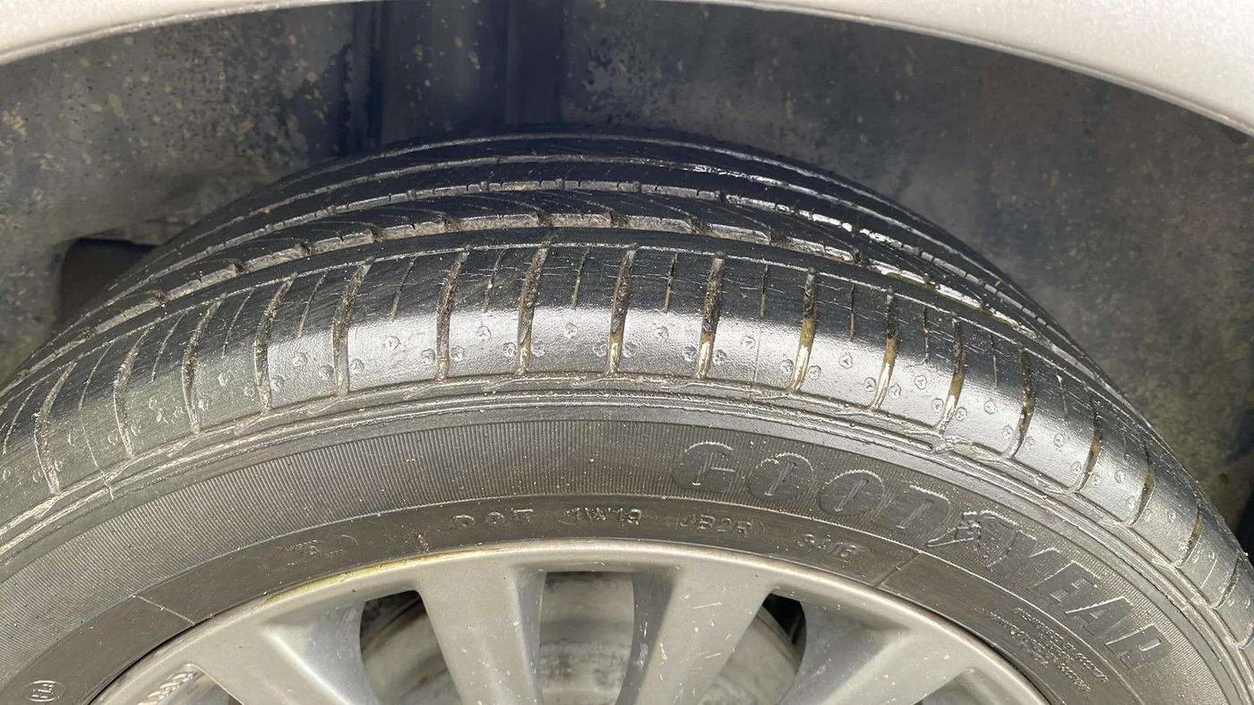 2016 Maruti Ciaz ZXI+ AT, Petrol, Automatic, 45,879 km, Right Rear Tyre Tread
