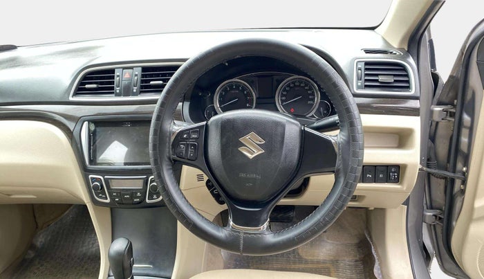 2016 Maruti Ciaz ZXI+ AT, Petrol, Automatic, 45,879 km, Steering Wheel Close Up