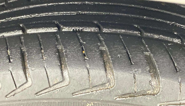 2019 Datsun Redi Go S 1.0, Petrol, Manual, 20,382 km, Left Front Tyre Tread