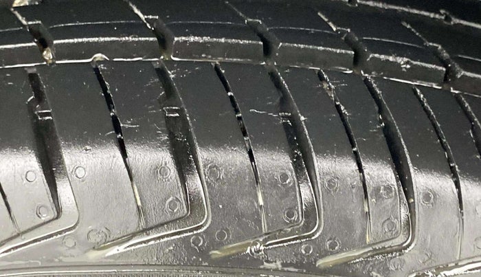 2019 Datsun Redi Go S 1.0, Petrol, Manual, 20,382 km, Left Rear Tyre Tread