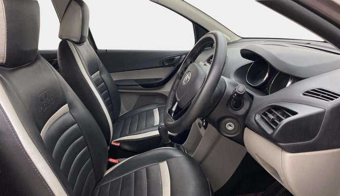 2019 Tata Tiago XZ PETROL, Petrol, Manual, 32,252 km, Right Side Front Door Cabin