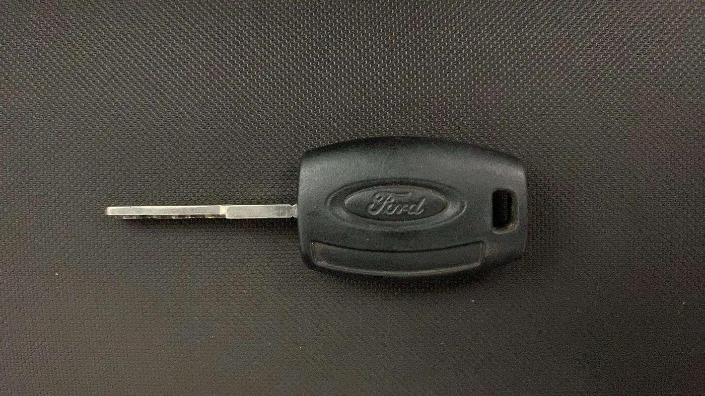 2017 Ford New Figo AMBIENTE 1.2 PETROL, Petrol, Manual, 49,172 km, Key Close Up
