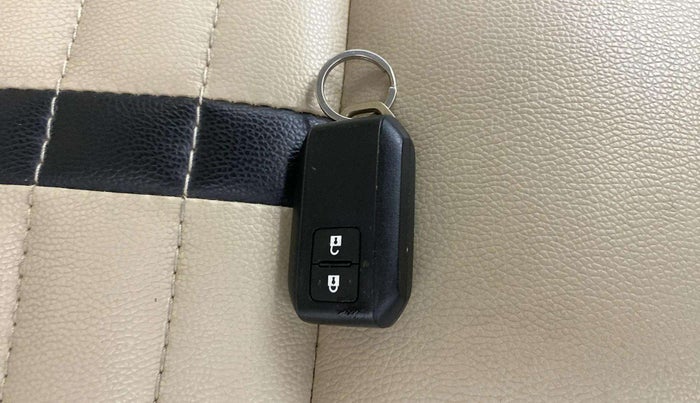 2021 Maruti Ertiga ZXI SHVS, Petrol, Manual, 79,921 km, Key Close Up