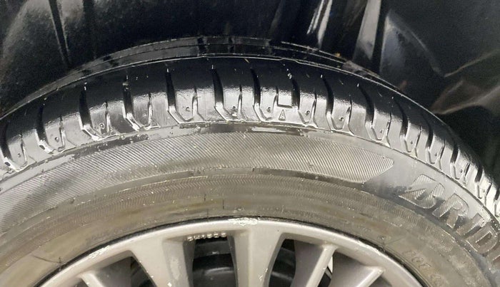 2021 Maruti Ertiga ZXI SHVS, Petrol, Manual, 79,921 km, Left Rear Tyre Tread