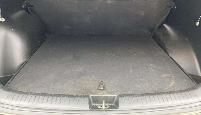 2019 Hyundai Creta SX 1.6 PETROL, Petrol, Manual, 65,865 km, Boot Inside