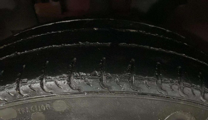2016 Renault Kwid RXT 0.8, Petrol, Manual, 71,173 km, Left Front Tyre Tread