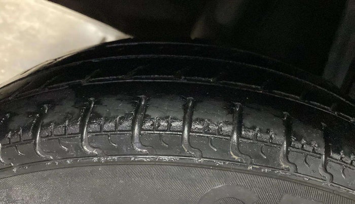 2016 Renault Kwid RXT 0.8, Petrol, Manual, 71,173 km, Right Rear Tyre Tread