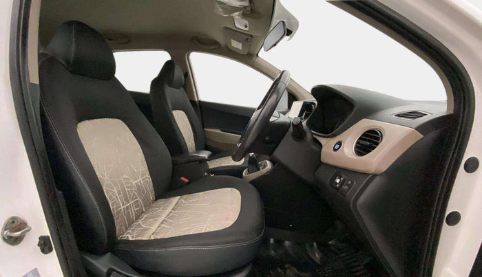 2016 Hyundai Grand i10 ASTA 1.2 KAPPA VTVT, CNG, Manual, 1,02,652 km, Right Side Front Door Cabin