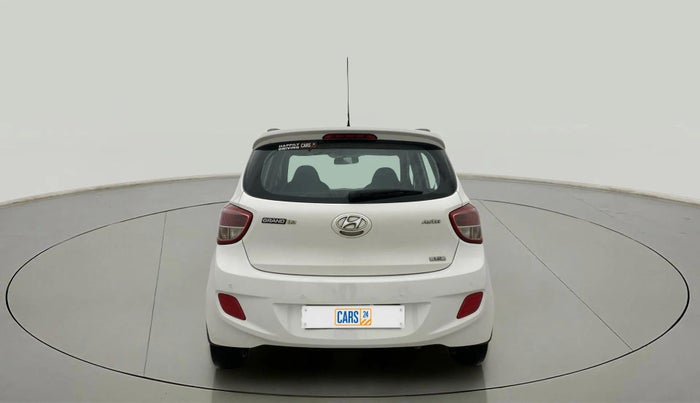 2016 Hyundai Grand i10 ASTA 1.2 KAPPA VTVT, CNG, Manual, 1,02,652 km, Back/Rear