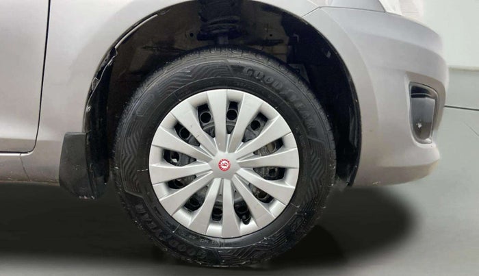 2014 Maruti Swift Dzire VXI, Petrol, Manual, 60,691 km, Right Front Wheel