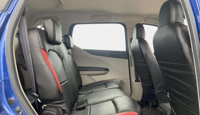 2022 Renault TRIBER RXT, Petrol, Manual, 24,671 km, Right Side Rear Door Cabin