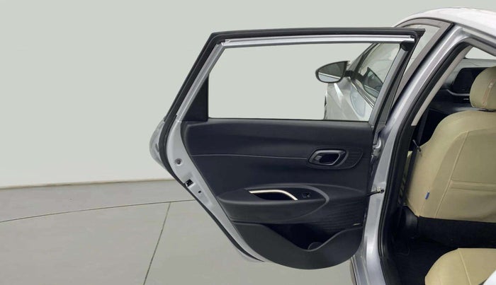 2022 Hyundai NEW I20 ASTA 1.2 MT, Petrol, Manual, 21,405 km, LHS Rear Door