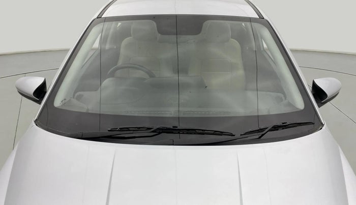 2022 Hyundai NEW I20 ASTA 1.2 MT, Petrol, Manual, 21,405 km, Front Windshield