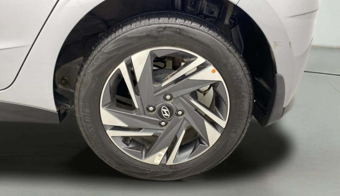 2022 Hyundai NEW I20 ASTA 1.2 MT, Petrol, Manual, 21,405 km, Left Rear Wheel