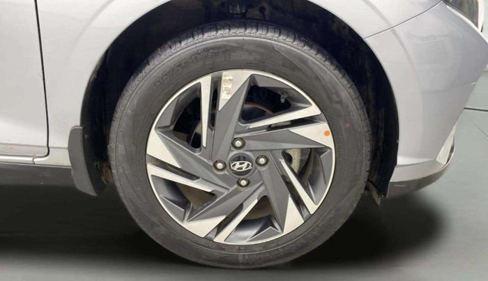 2022 Hyundai NEW I20 ASTA 1.2 MT, Petrol, Manual, 21,405 km, Right Front Wheel