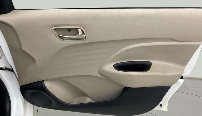 2018 Hyundai NEW SANTRO MAGNA, Petrol, Manual, 52,293 km, Driver Side Door Panels Control