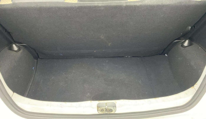 2018 Hyundai NEW SANTRO MAGNA, Petrol, Manual, 52,293 km, Boot Inside