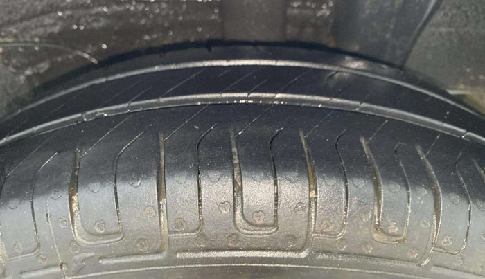 2018 Hyundai NEW SANTRO MAGNA, Petrol, Manual, 52,293 km, Left Rear Tyre Tread