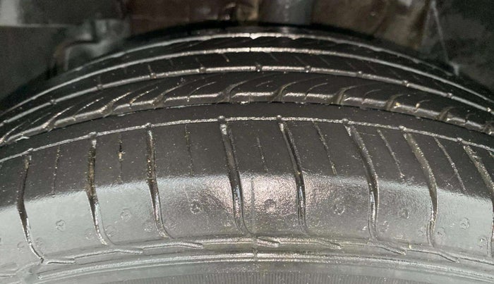 2022 Tata NEXON XM SUNROOF PETROL, Petrol, Manual, 18,512 km, Left Front Tyre Tread