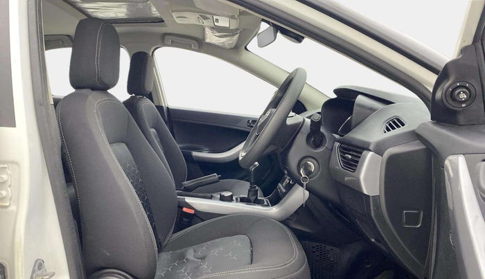 2022 Tata NEXON XM SUNROOF PETROL, Petrol, Manual, 18,512 km, Right Side Front Door Cabin