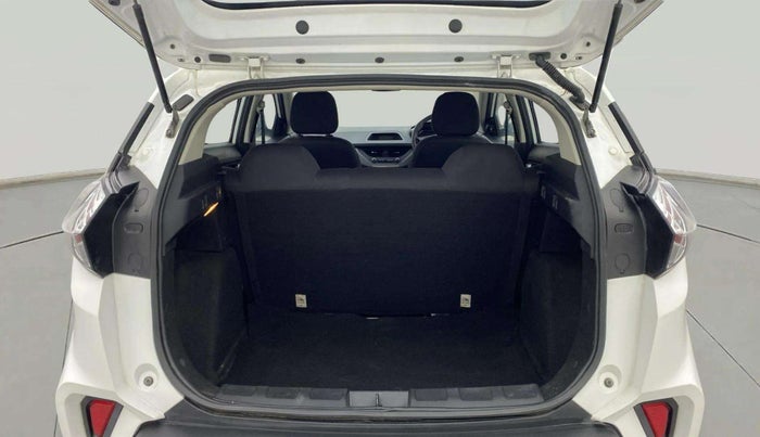 2022 Tata NEXON XM SUNROOF PETROL, Petrol, Manual, 18,512 km, Boot Inside