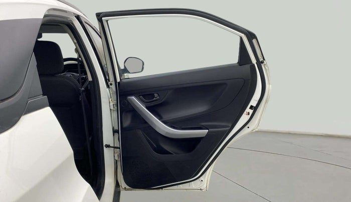 2022 Tata NEXON XM SUNROOF PETROL, Petrol, Manual, 18,512 km, RHS Rear Door