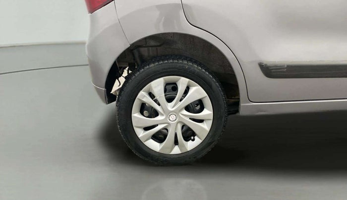 2017 Maruti Wagon R 1.0 VXI AMT, Petrol, Automatic, 67,796 km, Right Rear Wheel
