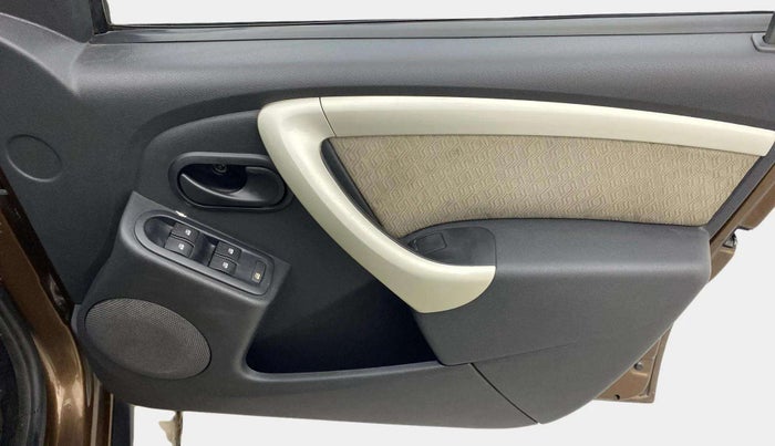 2014 Renault Duster RXL PETROL, Petrol, Manual, 41,659 km, Driver Side Door Panels Control