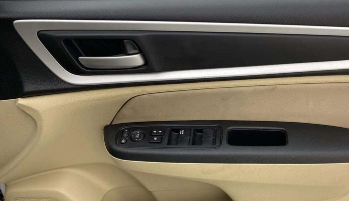 2023 Honda Amaze 1.2L I-VTEC S CVT, Petrol, Automatic, 27,716 km, Driver Side Door Panels Control