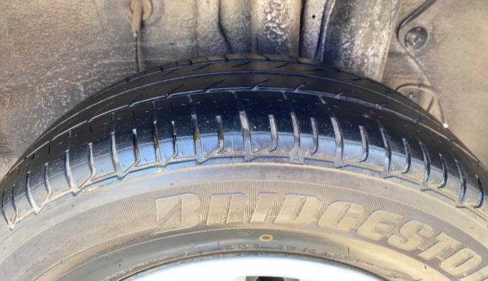 2017 Hyundai Elite i20 SPORTZ 1.2, Petrol, Manual, 68,116 km, Left Rear Tyre Tread