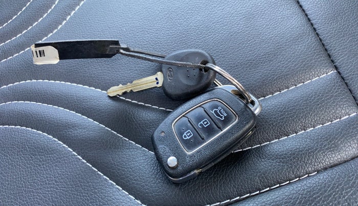 2017 Hyundai Elite i20 SPORTZ 1.2, Petrol, Manual, 68,116 km, Key Close Up