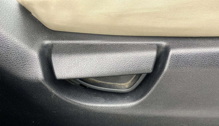 2019 Hyundai NEW SANTRO SPORTZ AMT, Petrol, Automatic, 24,765 km, Driver Side Adjustment Panel