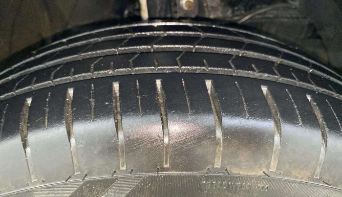 2024 Toyota Glanza S, Petrol, Manual, 7,093 km, Right Front Tyre Tread
