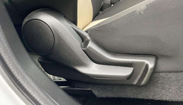 2024 Toyota Glanza S, Petrol, Manual, 7,093 km, Driver Side Adjustment Panel