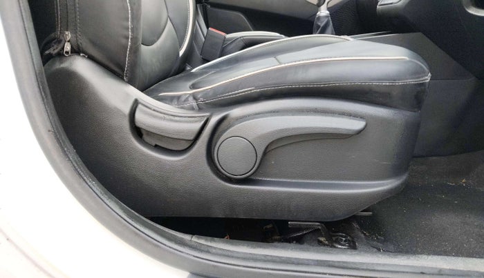 2019 Hyundai Creta E PLUS 1.6 PETROL, Petrol, Manual, 90,263 km, Driver Side Adjustment Panel