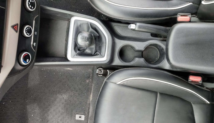 2019 Hyundai Creta E PLUS 1.6 PETROL, Petrol, Manual, 90,263 km, Gear Lever