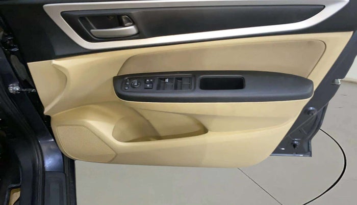 2023 Honda Amaze 1.2L I-VTEC VX, Petrol, Manual, 31,430 km, Driver Side Door Panels Control