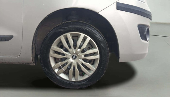 2016 Maruti Wagon R 1.0 VXI, Petrol, Manual, 84,514 km, Right Front Wheel