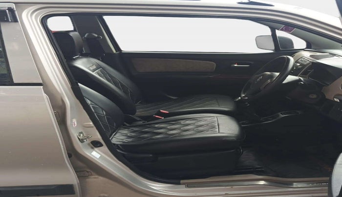 2016 Maruti Wagon R 1.0 VXI, Petrol, Manual, 84,514 km, Right Side Front Door Cabin