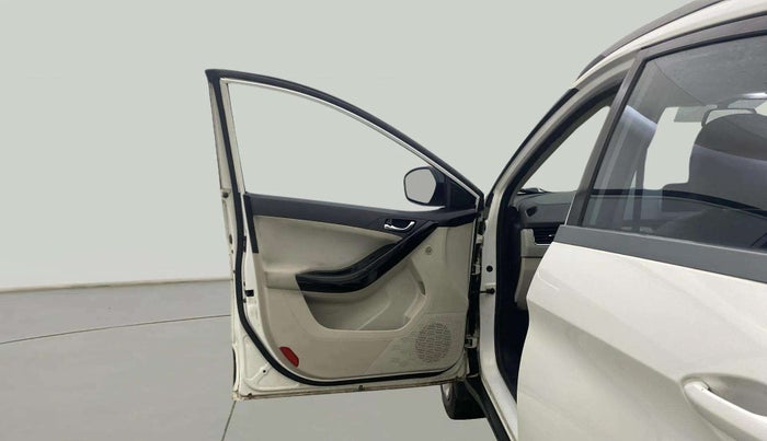 2022 Tata NEXON XZ PETROL, Petrol, Manual, 55,809 km, LHS Front Door