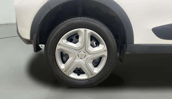 2022 Tata NEXON XZ PETROL, Petrol, Manual, 55,809 km, Right Rear Wheel