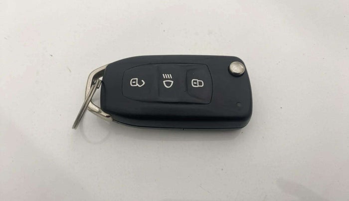 2022 Tata NEXON XZ PETROL, Petrol, Manual, 55,809 km, Key Close Up